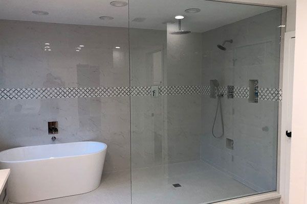 DFW Bath and Glass has been delivering steadfast and relaible frame less shower door services at competent rates. We extend seamless shower door placing to make your bathroom look more pristine and well-designed. We are the foremost choice in Dallas, TX of our clients for frameless glass shower doors glass shower enclosures, and seamless shower door installations. Our shower glass door installations make your bathroom more lavish and making its look more capacious.